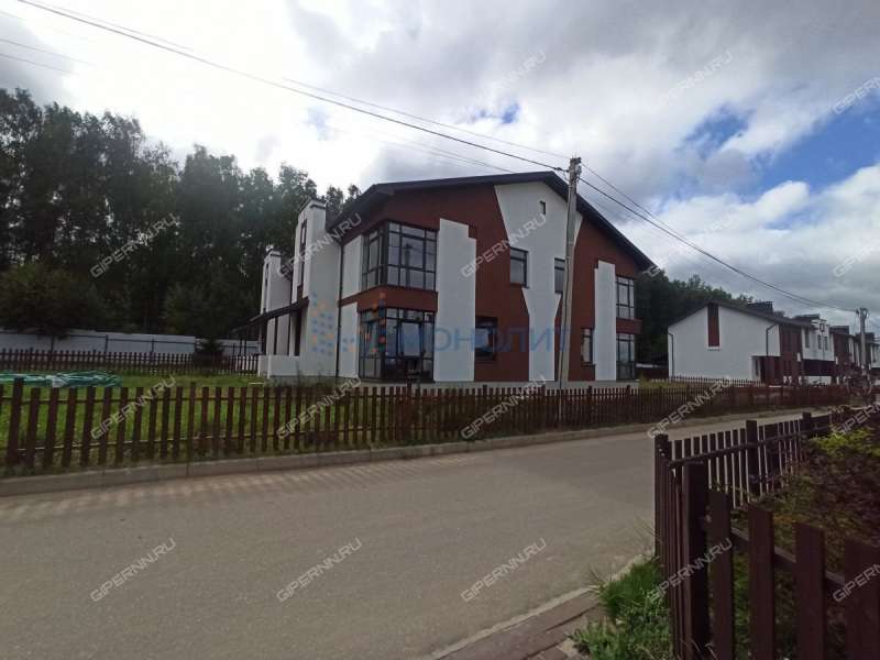 дом на улице Лесная деревня Фроловское