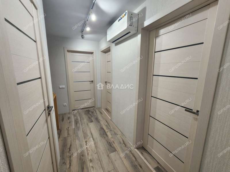 дом на улице Островского рабочий посёлок Горбатовка