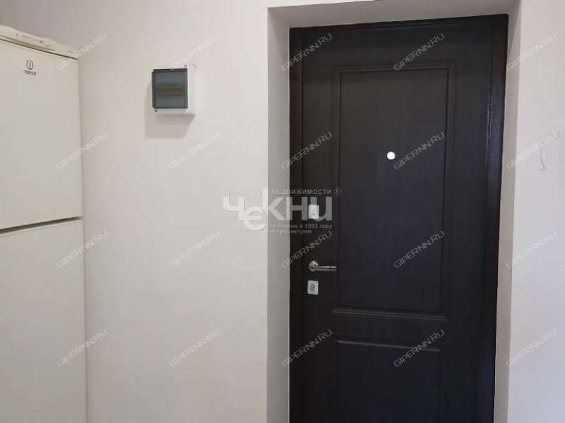квартира-студия на улице Сергея Тюленина дом 6