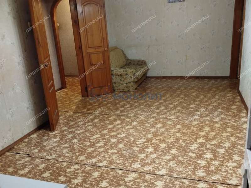 трёхкомнатная квартира на улице Адмирала Васюнина дом 13