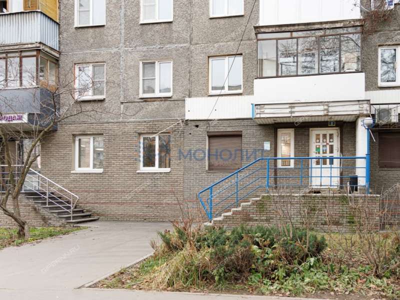 помещение под недвижимость под медицинские учреждения, недвижимость под салоны красоты на улице Героя Юрия Смирнова