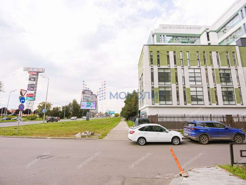 здание под недвижимость под медицинские учреждения, недвижимость под образовательные учреждения на улице Родионова