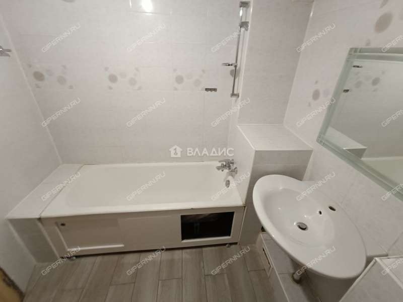 трёхкомнатная квартира на Пятигорской улице дом 12