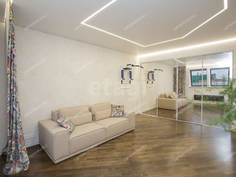 трёхкомнатная квартира на улице Минина дом 29