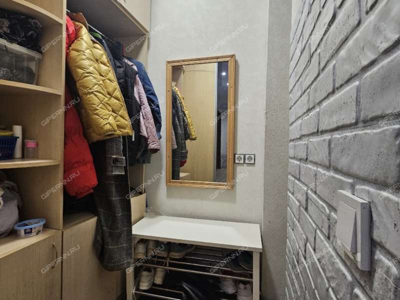 трёхкомнатная квартира на улице Карла Маркса дом 18