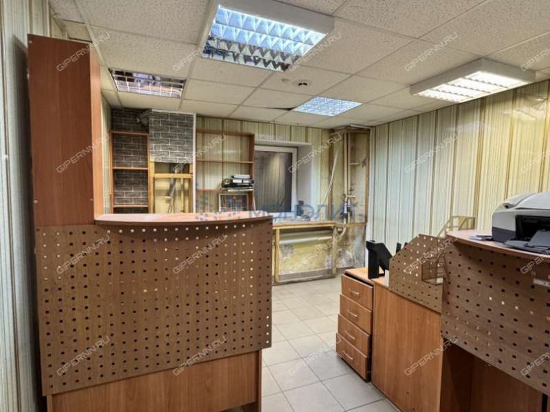 помещение под помещение свободного назначения, торговую площадь на Московском шоссе