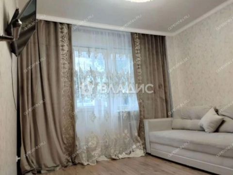 4-komnatnaya-ul-rodionova-d-167-k1 фото