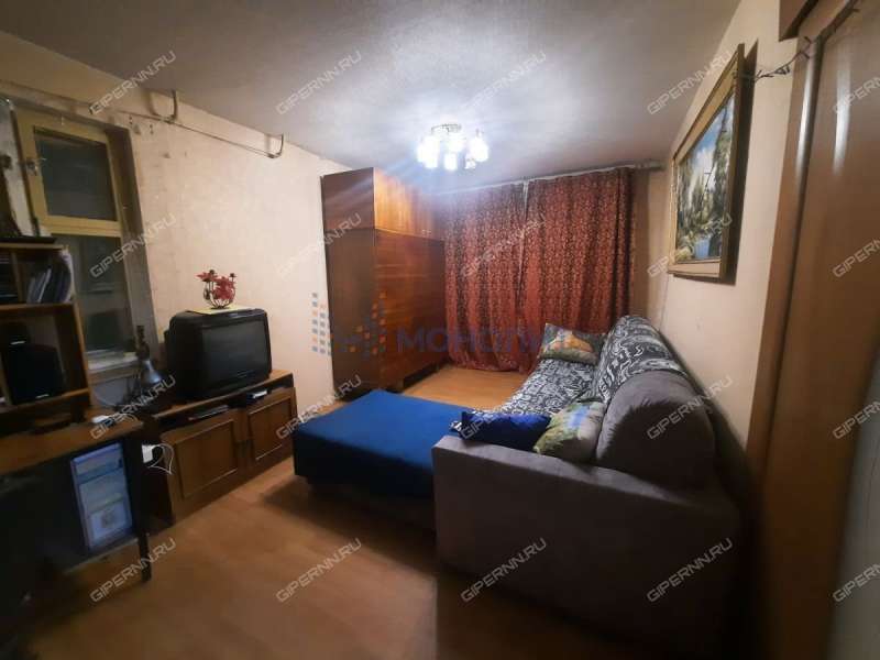 трёхкомнатная квартира на Светлоярской улице дом 40