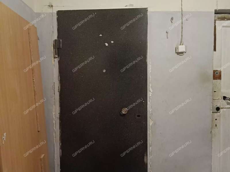 комната в доме 11 на Молодёжном проспекте