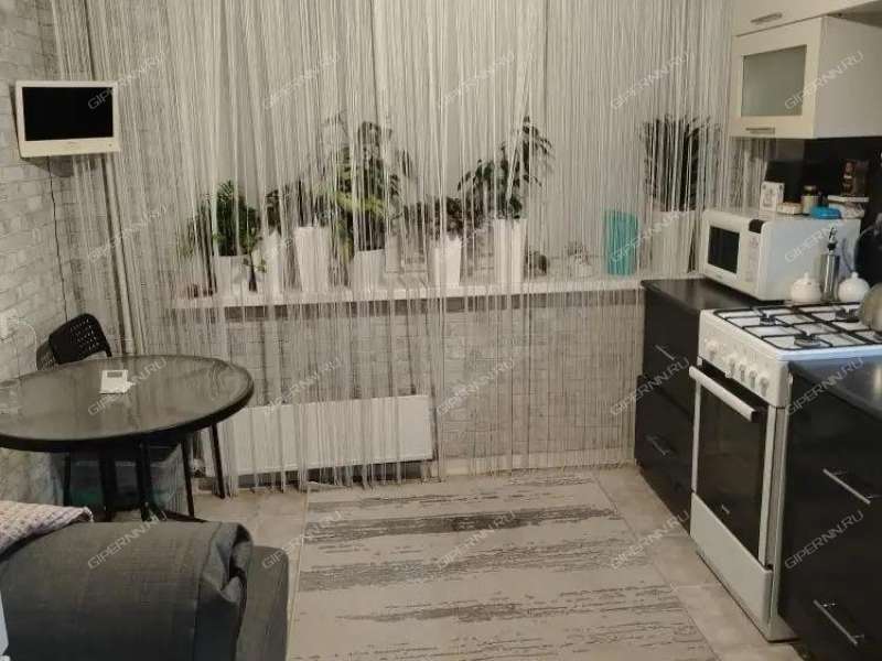 однокомнатная квартира на улице Героя Советского Союза Усилова дом 8