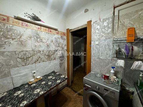 2-komnatnaya-poselok-40-let-oktyabrya-ul-orbeli-d-5 фото