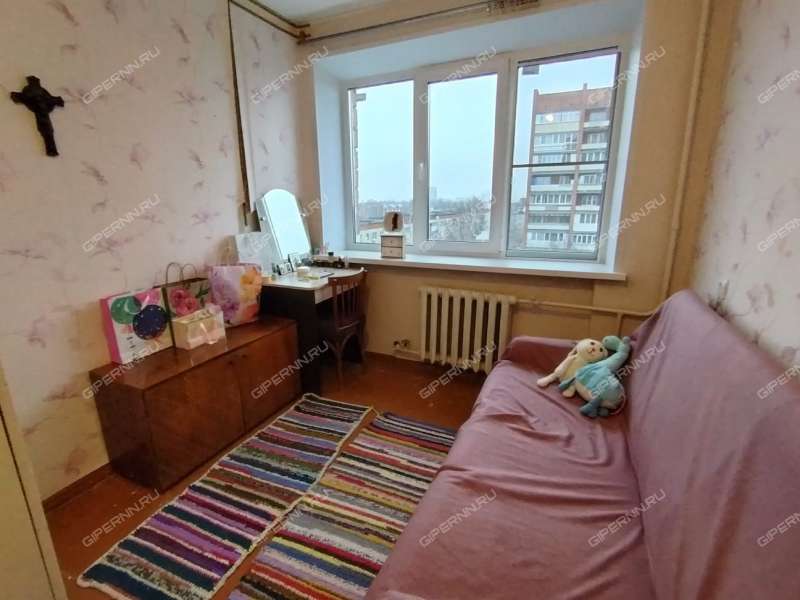 четырёхкомнатная квартира в 2-м микрорайоне дом 3 город Кстово