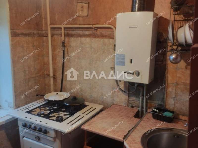 комната в доме 56 на Зеленодольской улице