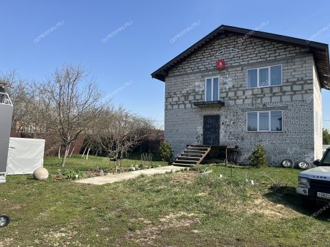 dom-derevnya-kusakovka-ul-polevaya-d-10a фото
