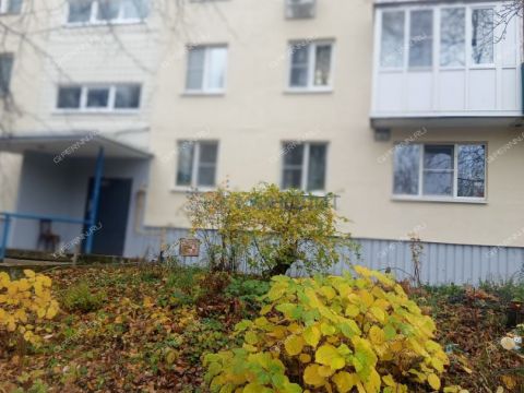 3-komnatnaya-ul-geroya-bykova-d-8 фото