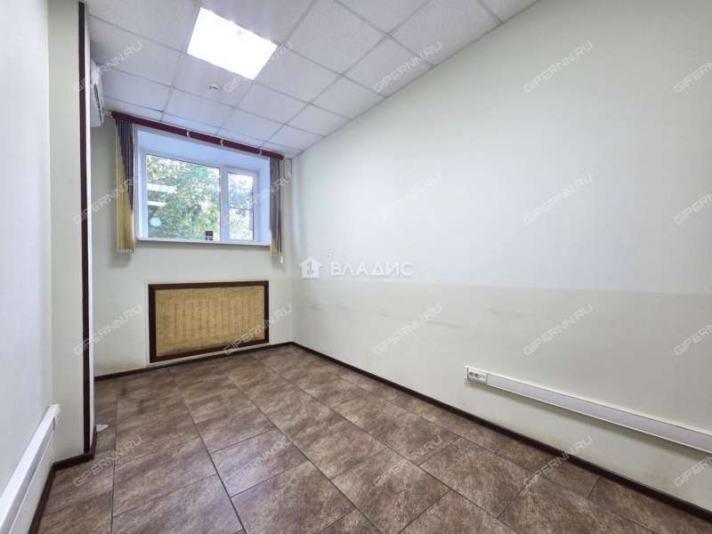 помещение под помещение свободного назначения на улице Юлиуса Фучика