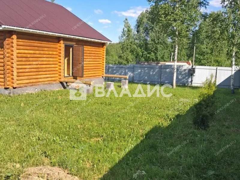 дом на улице 2-я Луговая деревня Инютино