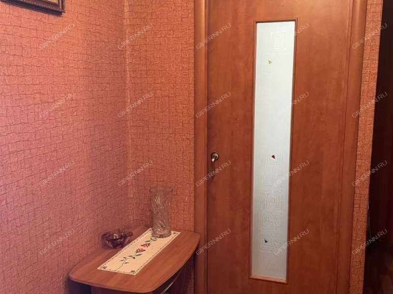 трёхкомнатная квартира в Бакинском переулке дом 1