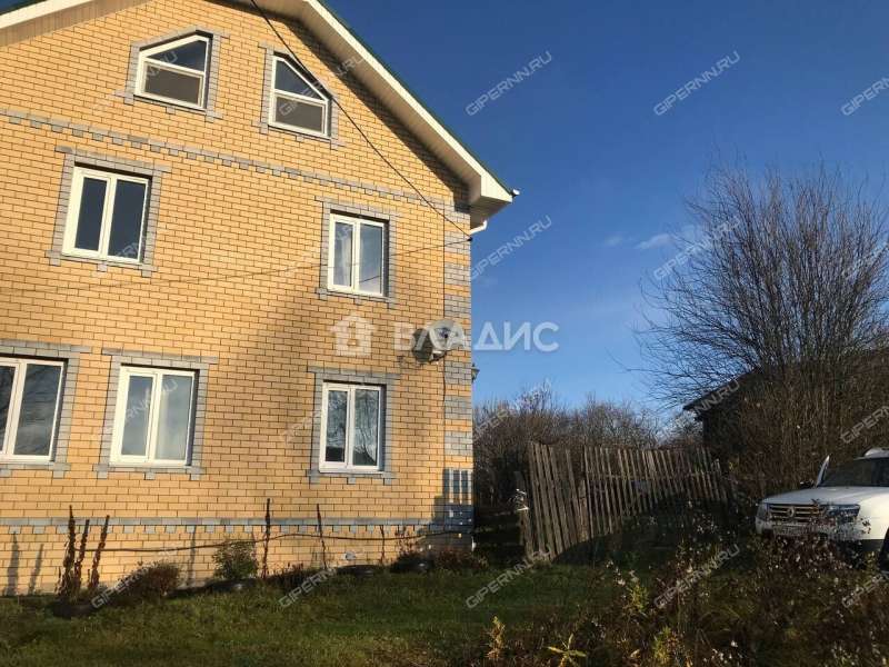 дом на Полевой улице деревня Шишово