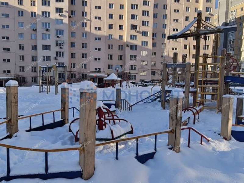 трёхкомнатная квартира в Центральном микрорайоне дом 1 город Выкса