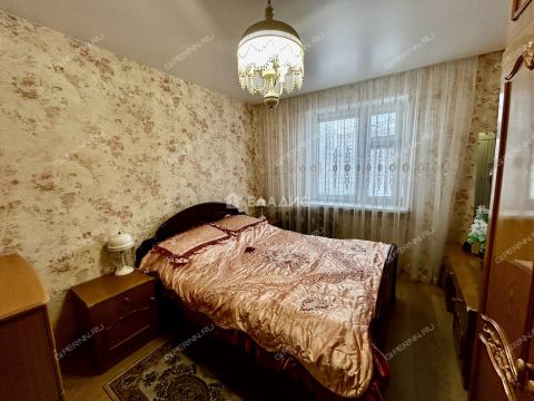 3-komnatnaya-b-r-zarechnyy-d-9 фото