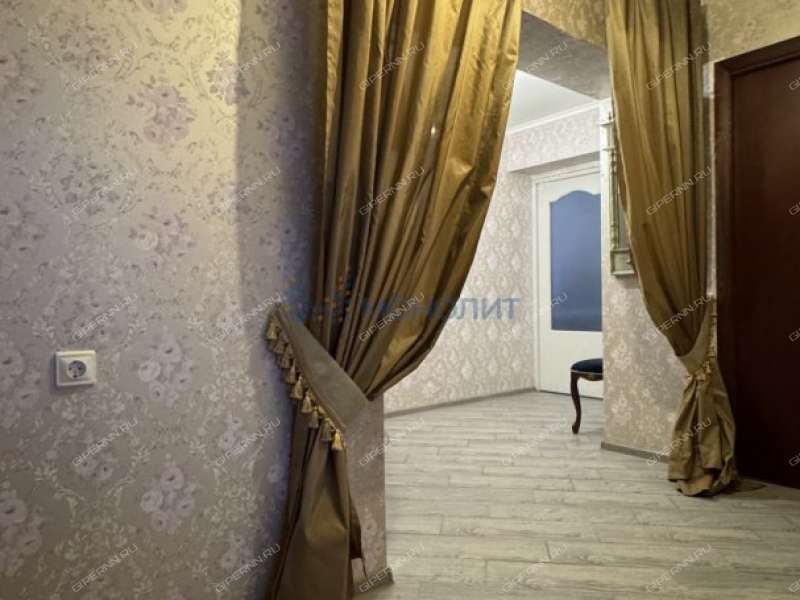 трёхкомнатная квартира на улице Родионова дом 167 к2