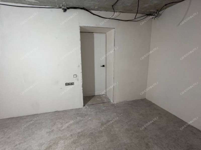 трёхкомнатная квартира на Мончегорской улице дом 13А к1