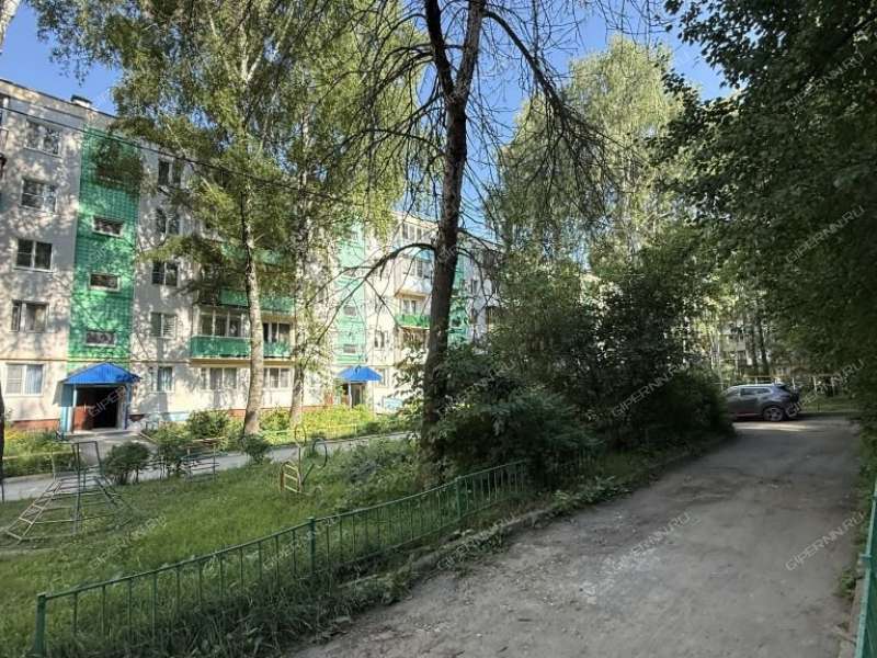 двухкомнатная квартира на бульваре 60-летия Октября дом 13
