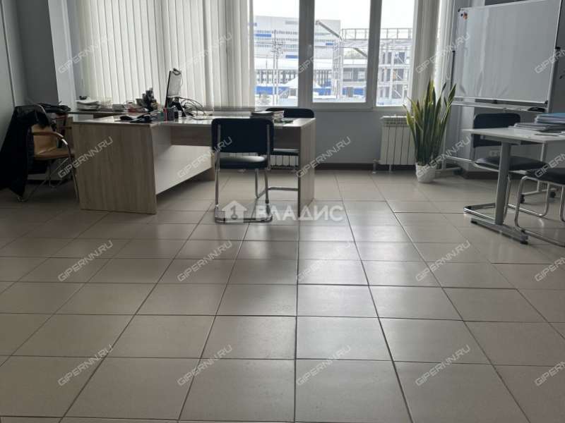 здание под офис на улице Федосеенко