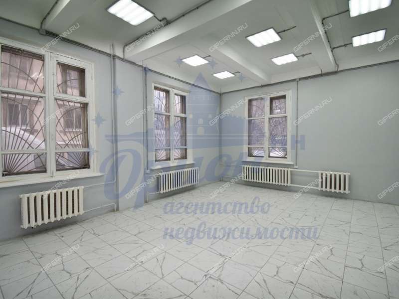 помещение под помещение свободного назначения на улице Октябрьской Революции