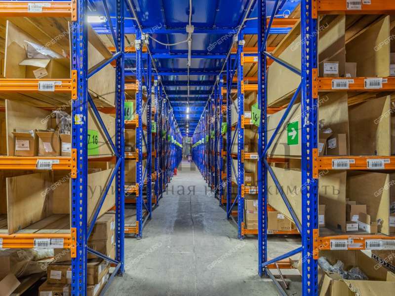 помещение под склад на улице Героя Советского Союза Поющева