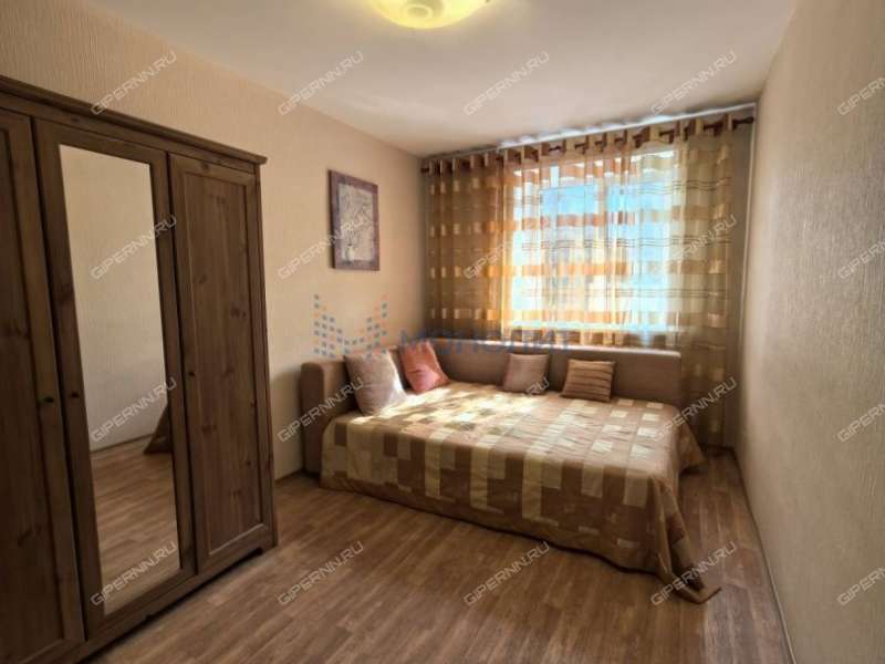 трёхкомнатная квартира на Республиканской улице дом 25