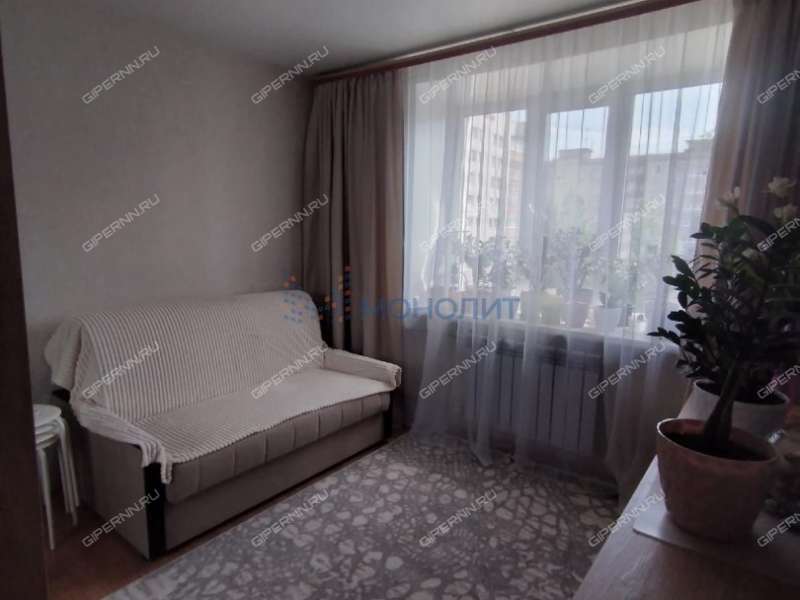 комната в доме 30 на Ясной улице