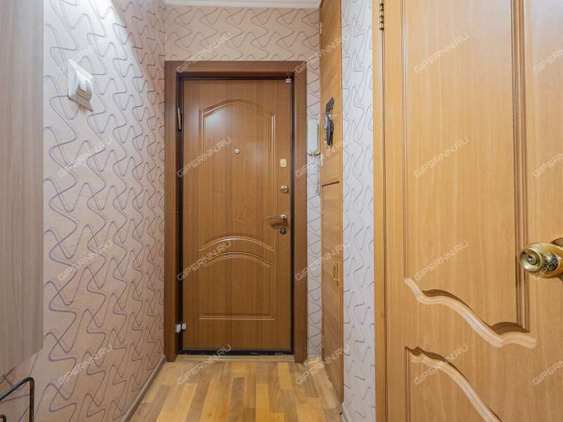 трёхкомнатная квартира на улице Адмирала Васюнина дом 5 к1