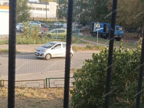 3-komnatnaya-ul-generala-zimina-d-30 фото