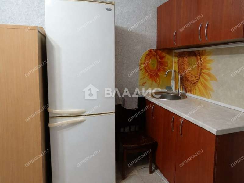 комната в доме 42 на улице Бурденко