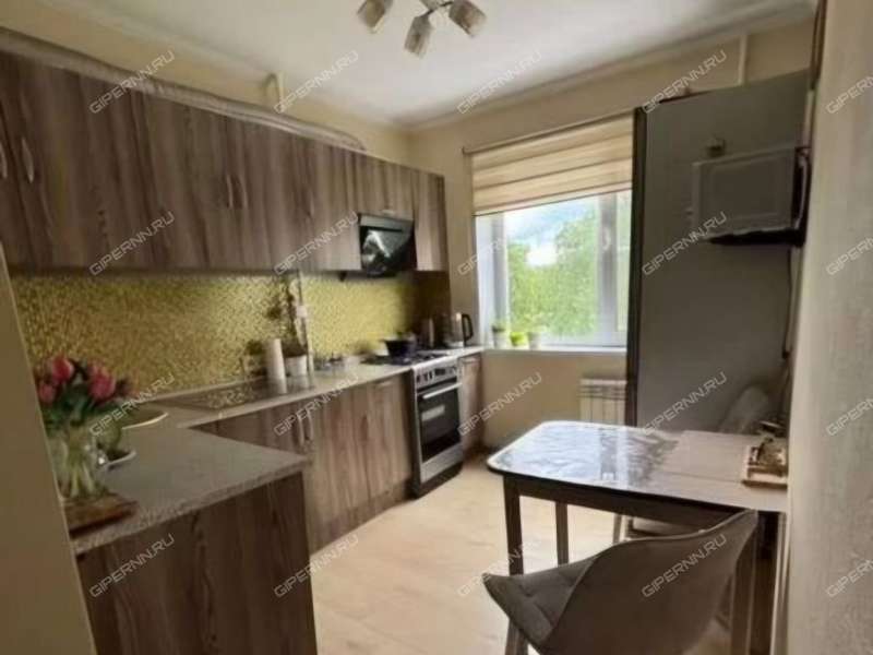 трёхкомнатная квартира на Юбилейном бульваре дом 23