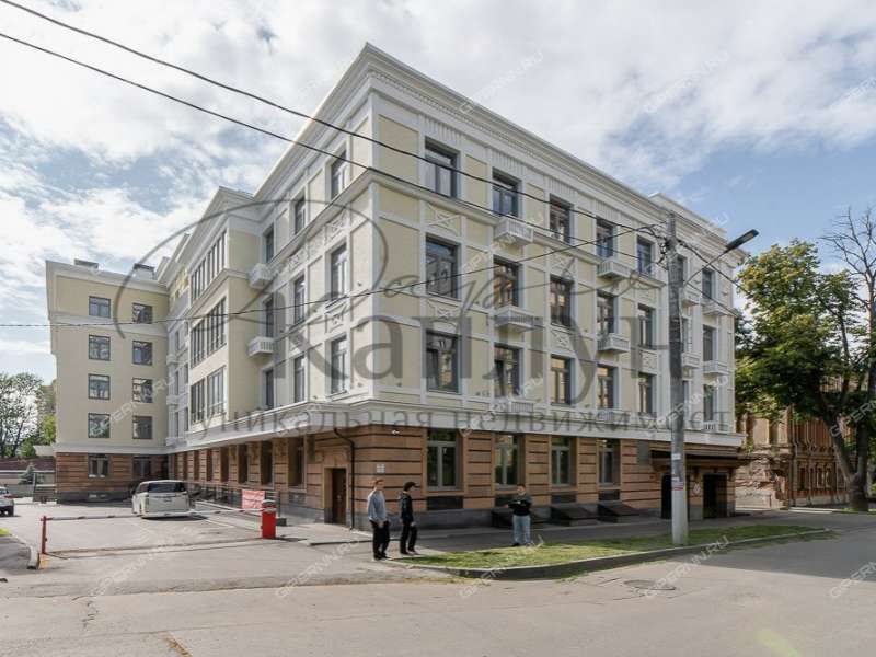 четырёхкомнатная квартира в новостройке на улице Гоголя