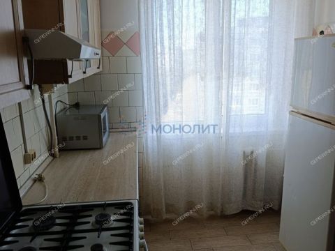 3-komnatnaya-ul-strokina-d-10 фото