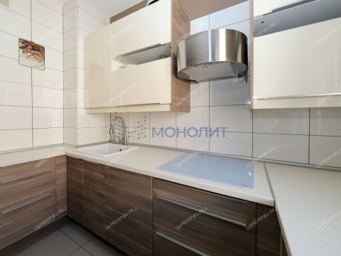 3-komnatnaya-ul-rodionova-d-39 фото