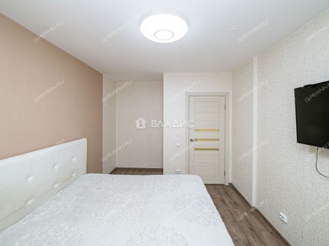 1-komnatnaya-ul-romantikov-d-3 фото