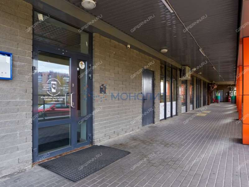 помещение под офис, недвижимость под салоны красоты на Деловой улице