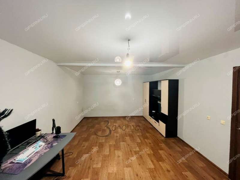 двухкомнатная квартира на проспекте Гагарина дом 107