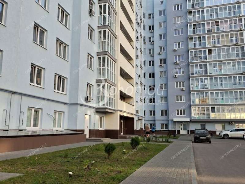 трёхкомнатная квартира на Деловой улице дом 22