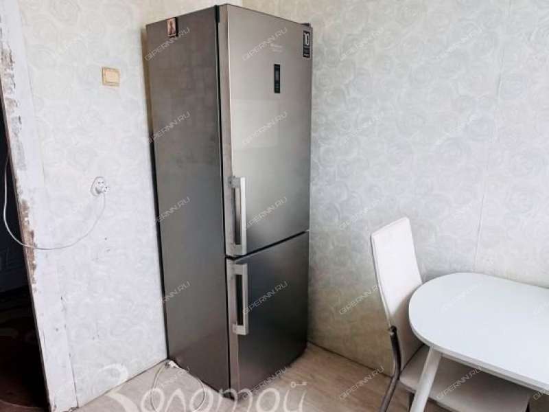 однокомнатная квартира на проспекте Бусыгина дом 46