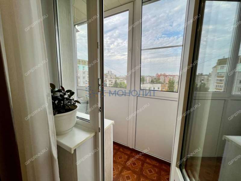 трёхкомнатная квартира на улице Богдановича дом 7