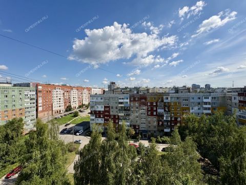 3-komnatnaya-ul-verhnepecherskaya-d-8 фото