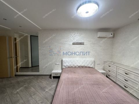 2-komnatnaya-ul-oktyabrskoy-revolyucii-d-45a фото