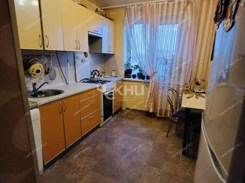 трёхкомнатная квартира на улице Маршала Жукова дом 4