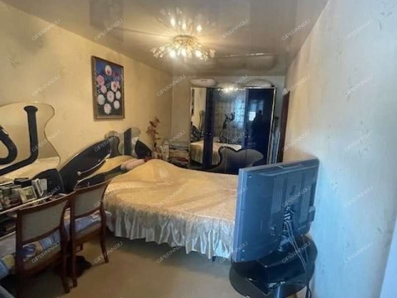 трёхкомнатная квартира на проспекте Ильича дом 39  к2